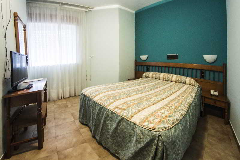Hotel Novo ポンフェラダ エクステリア 写真